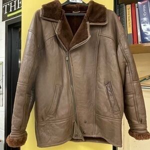 HAND MADE in Europe SHEARLING LEATHER COAT! L XL